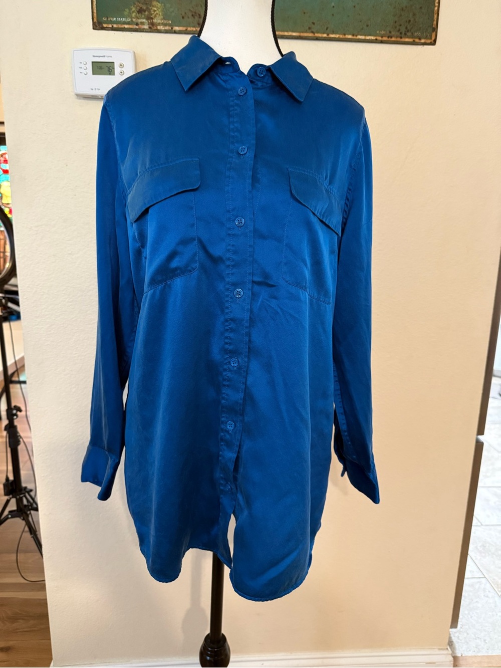 Soft Surroundings Electric Blue Button Down Shirt Top Blouse 100% Silk medium